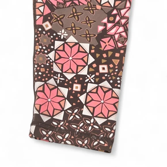 Aerie Women's Leggings with Pink and Brown Geometric Pattern Size L EUC - Picture 11 of 16